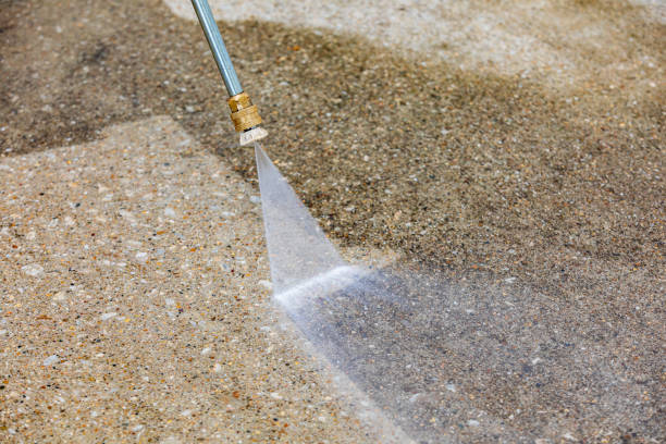 Best Pool Deck Cleaning  in Northwest Harbor, NY