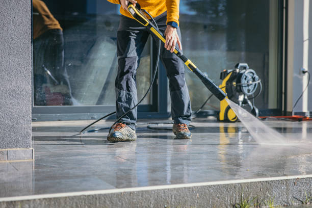 Professional Pressure Washing Services in Northwest Harbor, NY